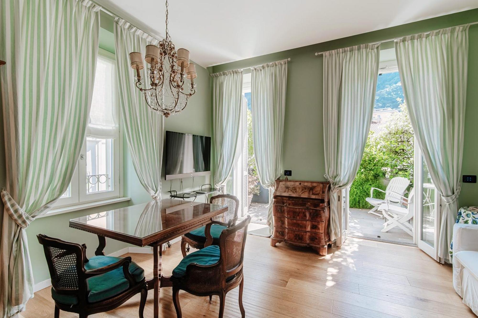Green Home 65 - The House Of Travelers Como Exteriör bild